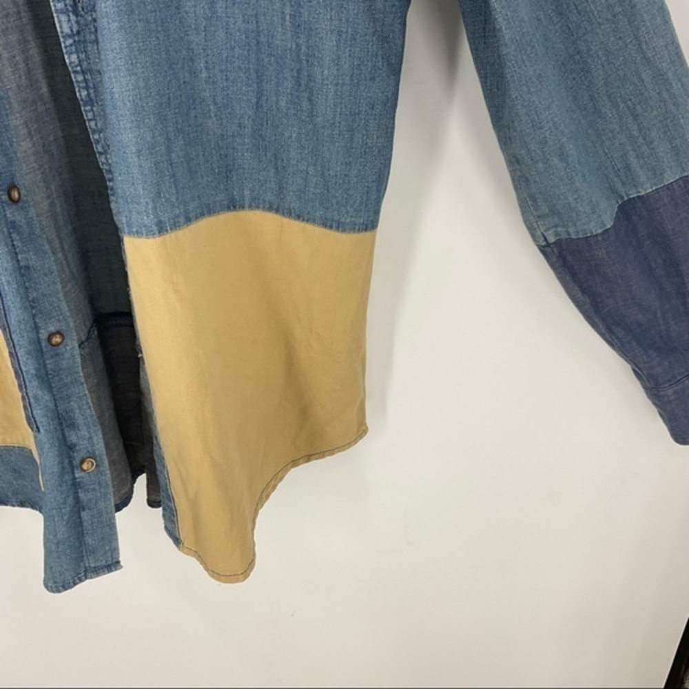 Levi’s Patchwork Button Front Light Weight Cotton… - image 4